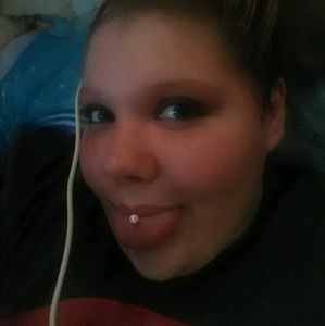 Meet your Posher, Cora